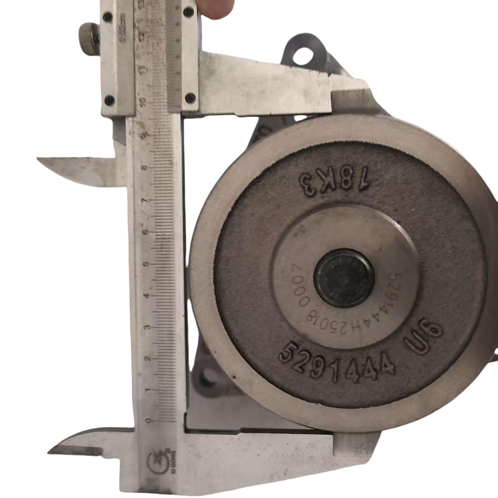 6CT Water Pump 5528405 Suitable for CUMMINS Engine Spare Parts